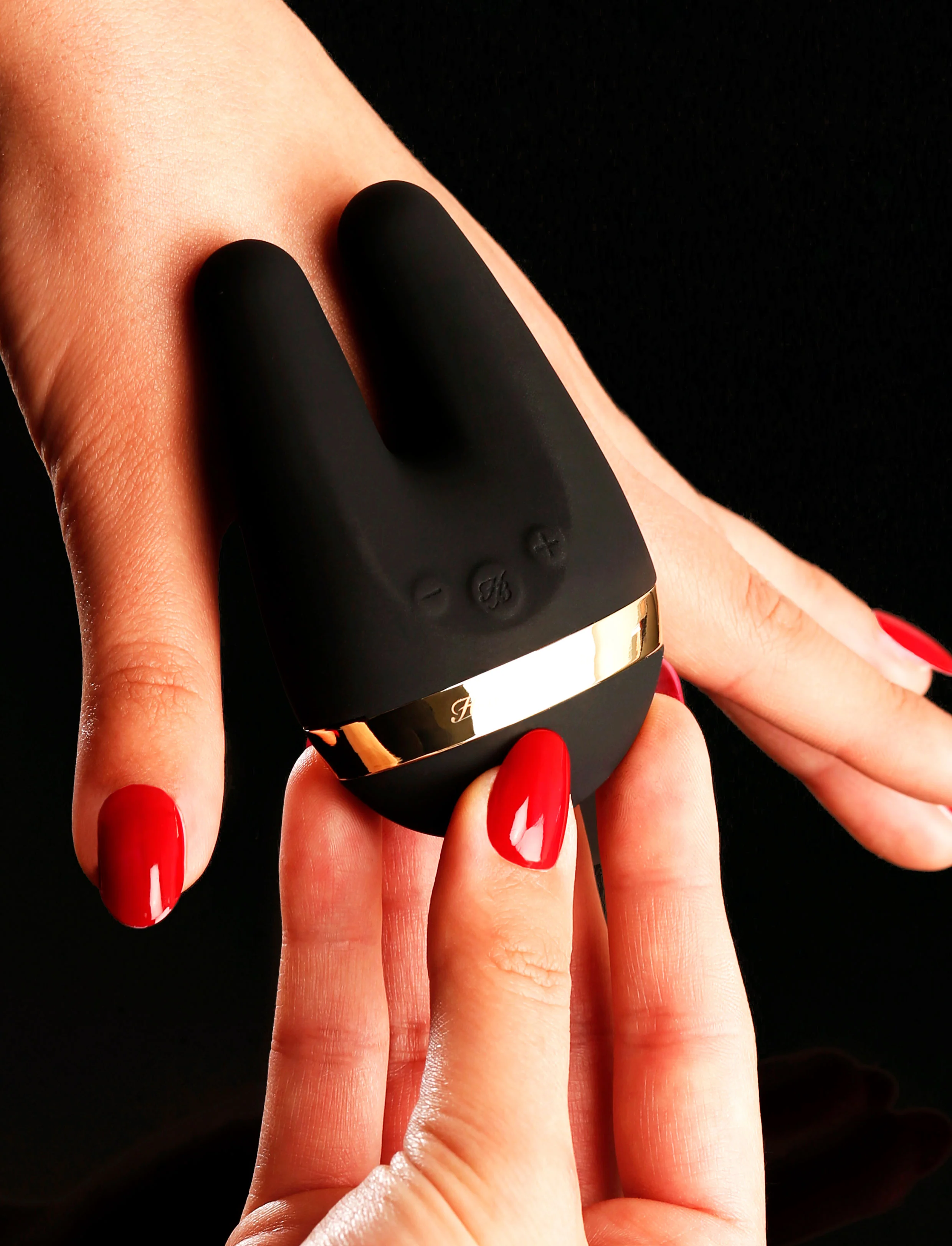 Venus Black - Image 11